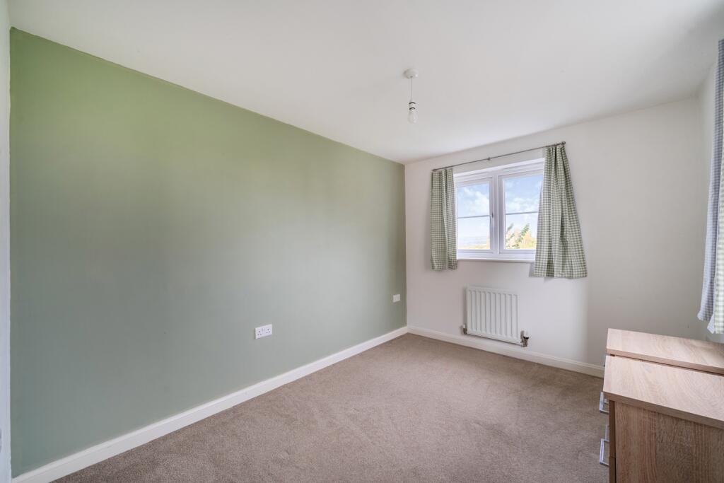 1360832-5-68f631d27f273