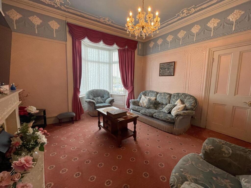 WhatsApp Image 2025-08-26 at 15.04.26_1b57feaa.jpg