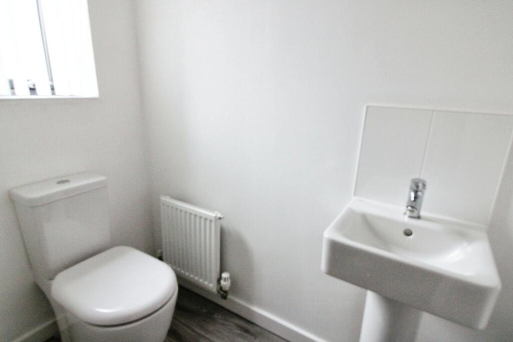 Cloakroom / WC