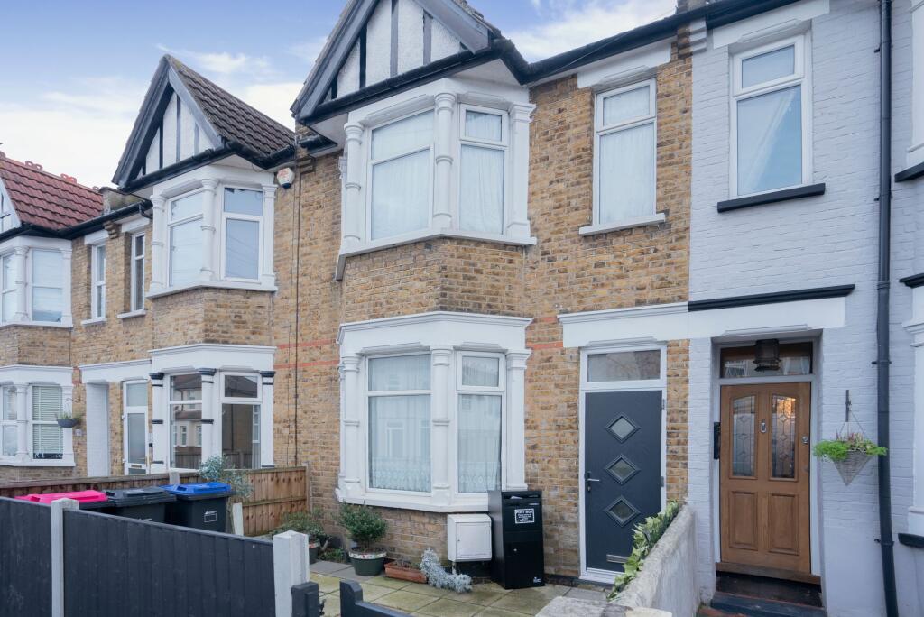 Central Avenue, Southchurch Village, SS2