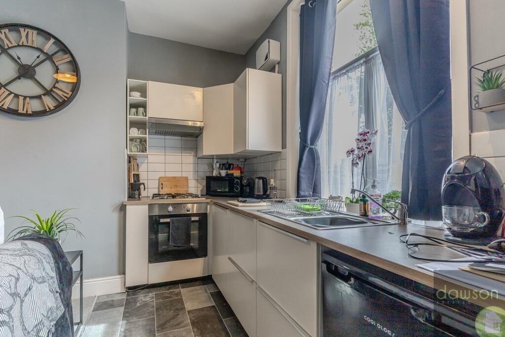 Lounge/Kitchen