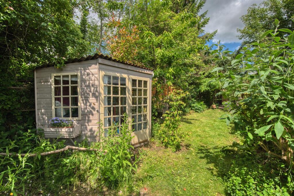 Summer House and lawn.jpg