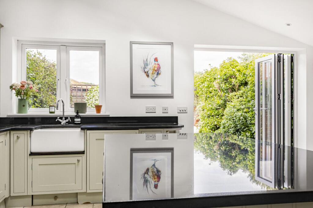 Kitchen to garden