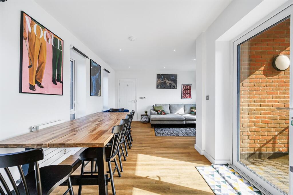 7, Renoir House-5.jpg