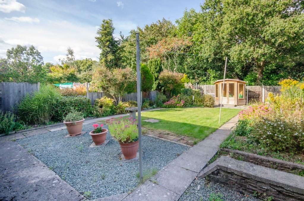 Rear garden pic 2.jpg