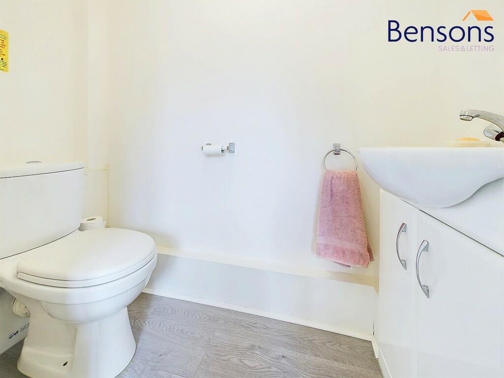 CAM01596G0-PR0295...