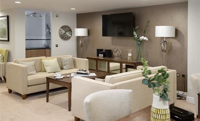 Lounge.jpg