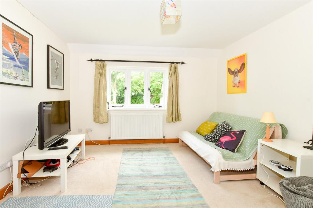 Study 2 / Bedroom 7