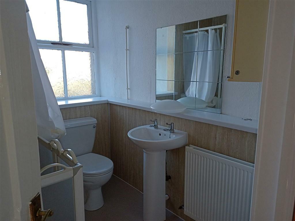 Family Shower Room
