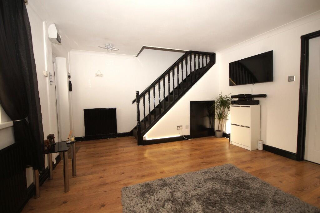 146 Oakridge