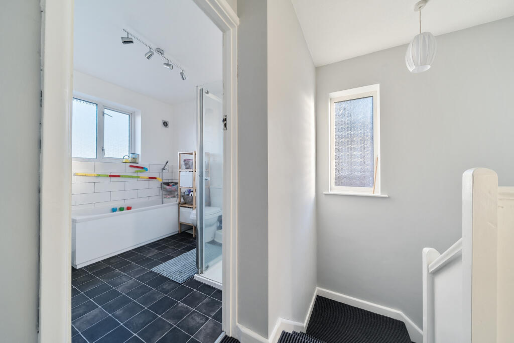 Bathroom/Landing