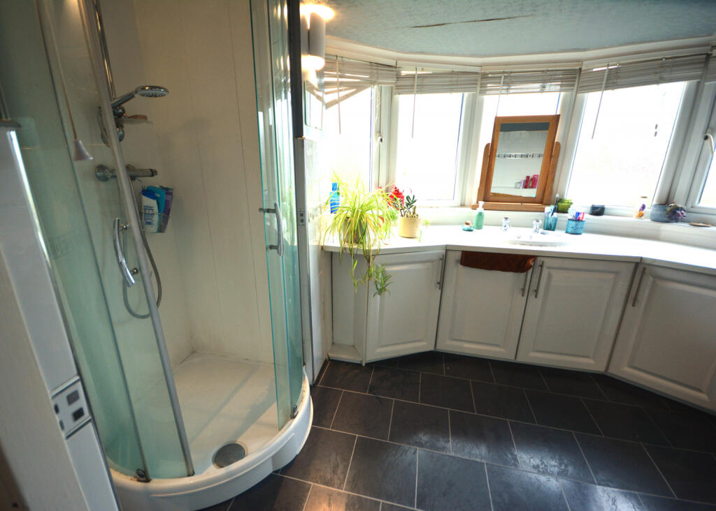 Large Family Bathroom