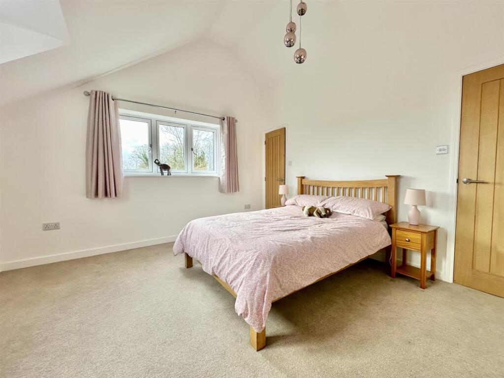 Bedroom3.jpg