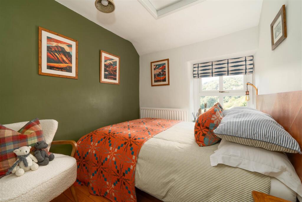 Bedroom1.jpg