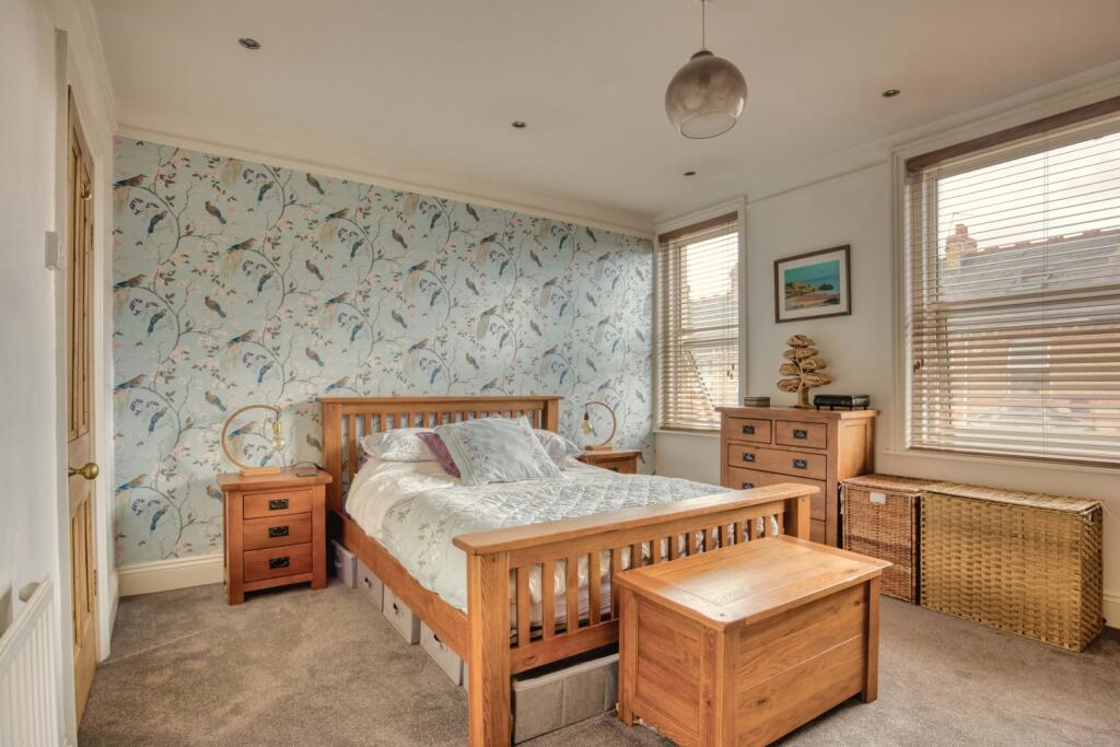 Ewemove Taunton Greenway Av (13)