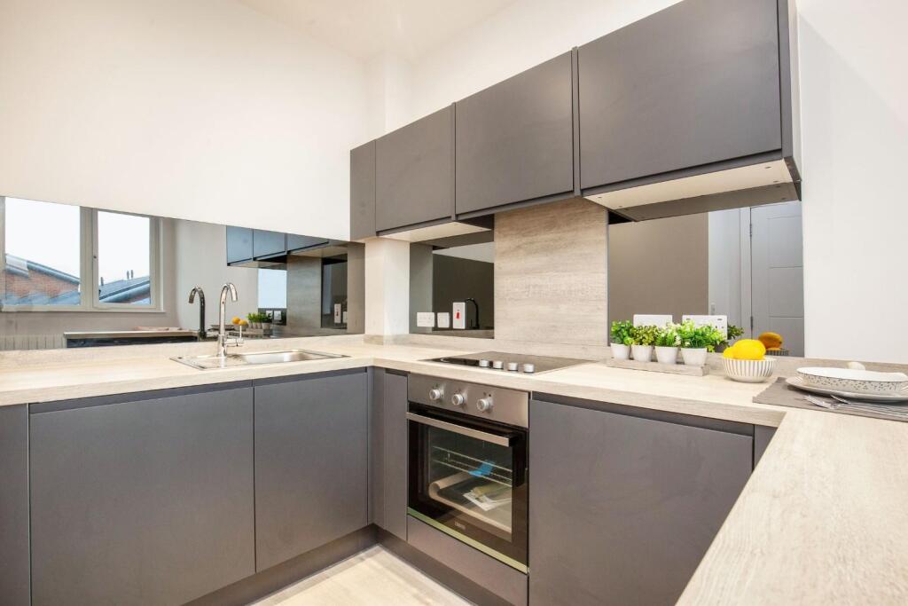 1 Bedroom Kitchen .jpg