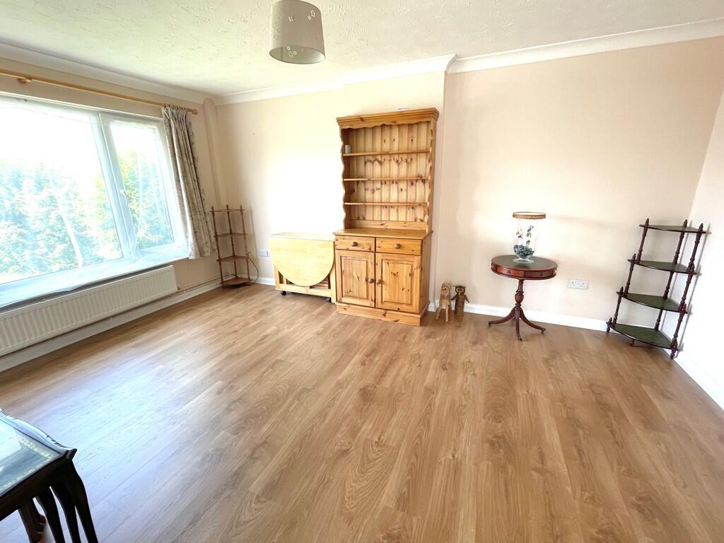 56 Windward Close...