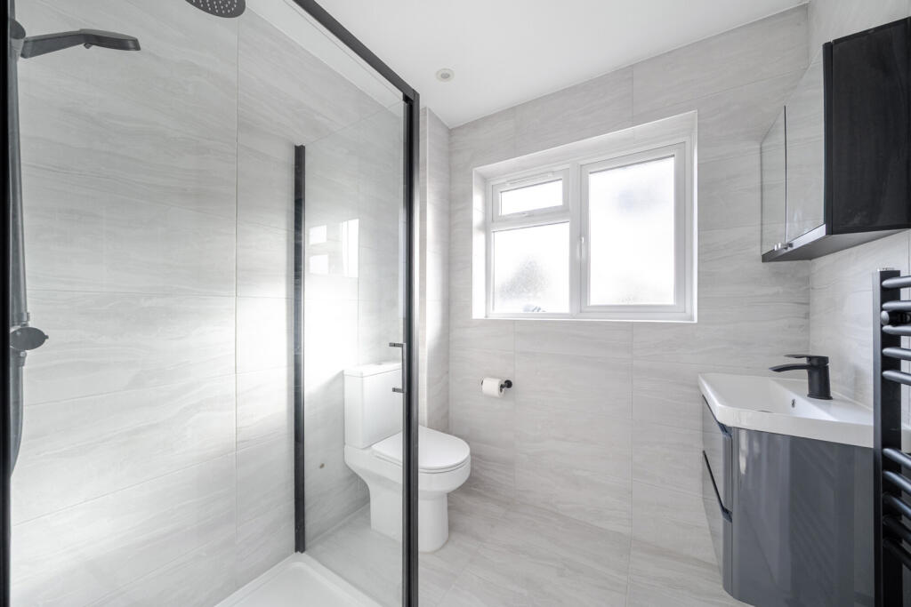 1386051-17-692999...