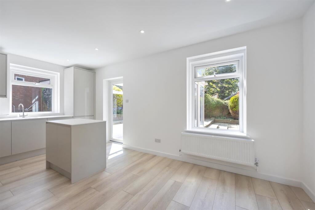 Kitchen/Dining Room