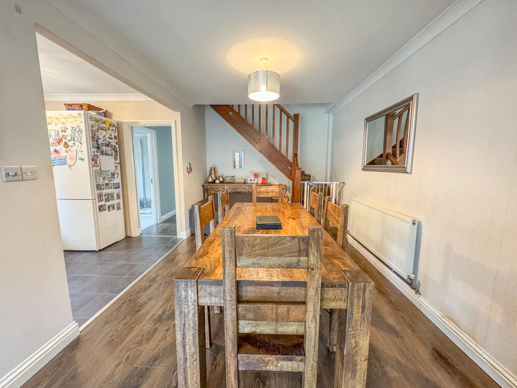 dining 1