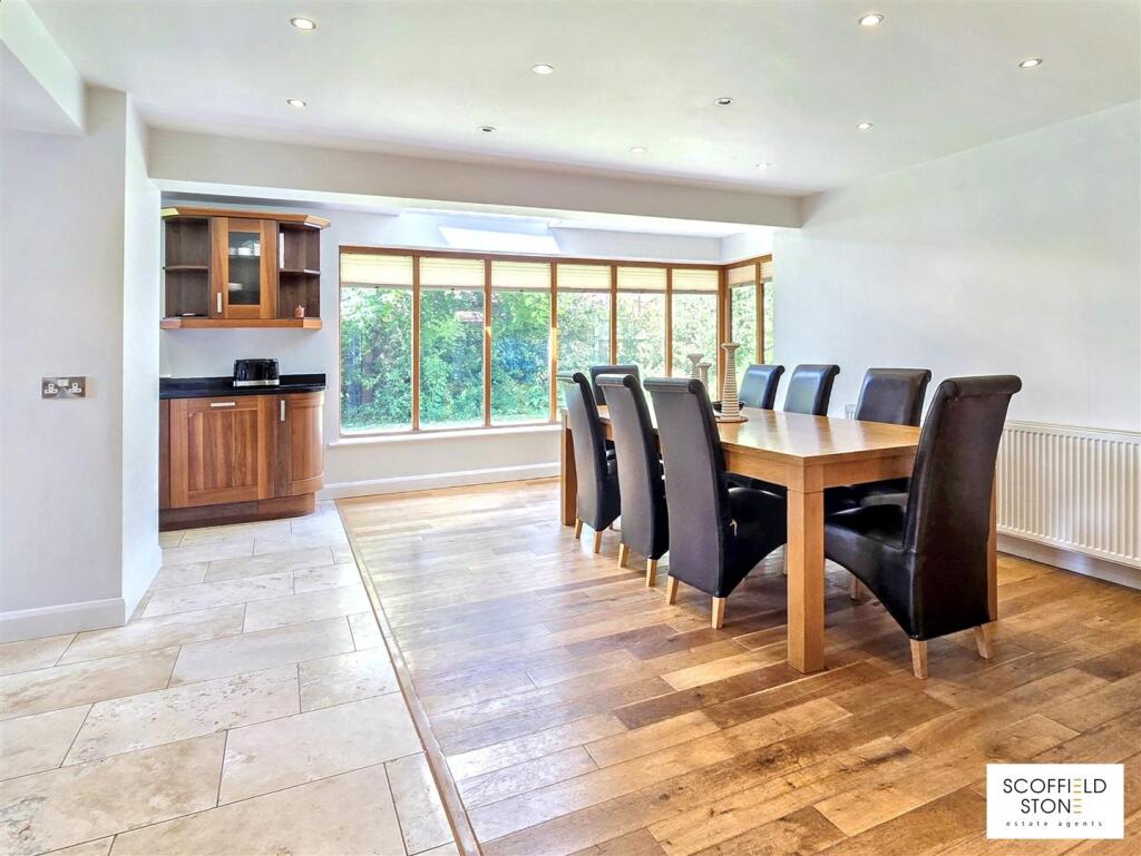 Open Plan Kitchen Diner