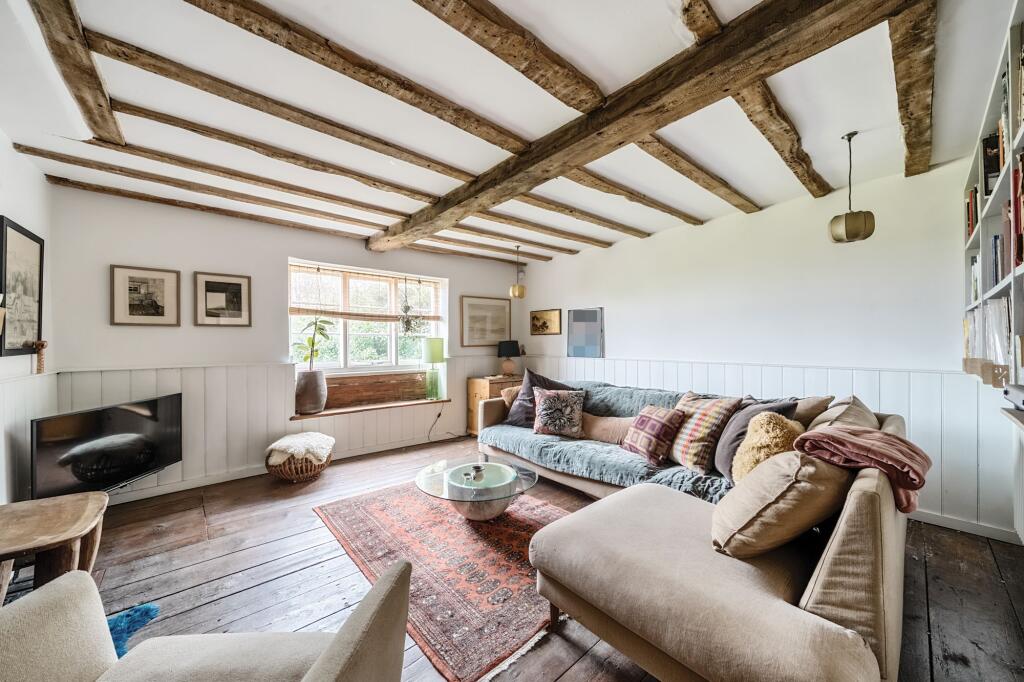 Living Room (2)