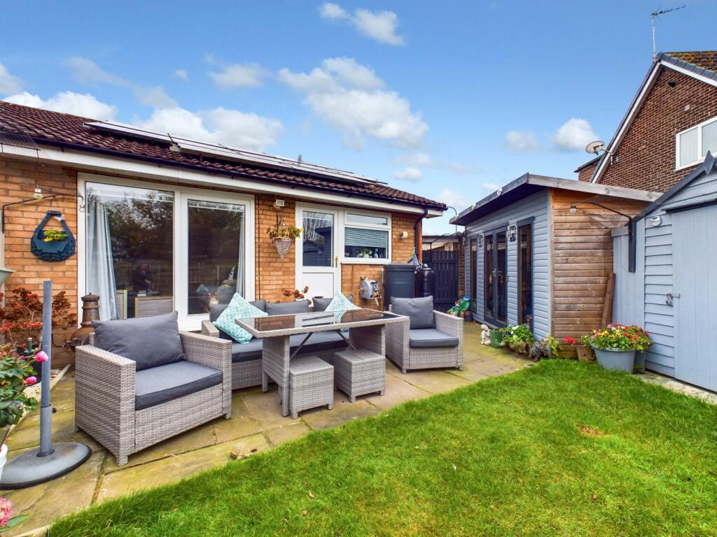 CAM03162G0-PR0178-STILL027