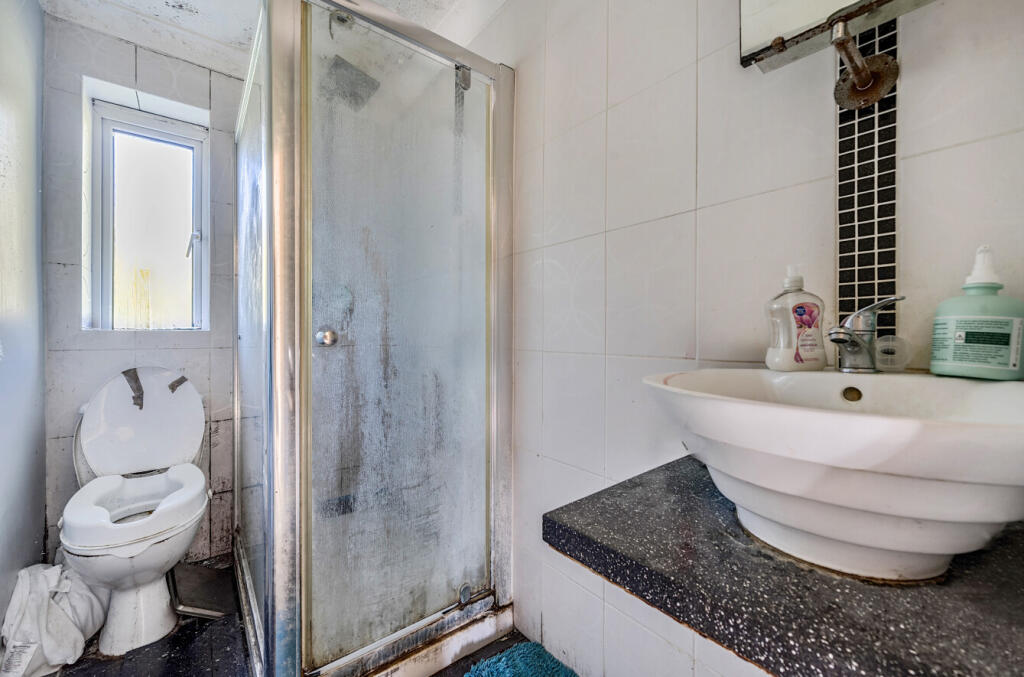 1358168-16-68d556...