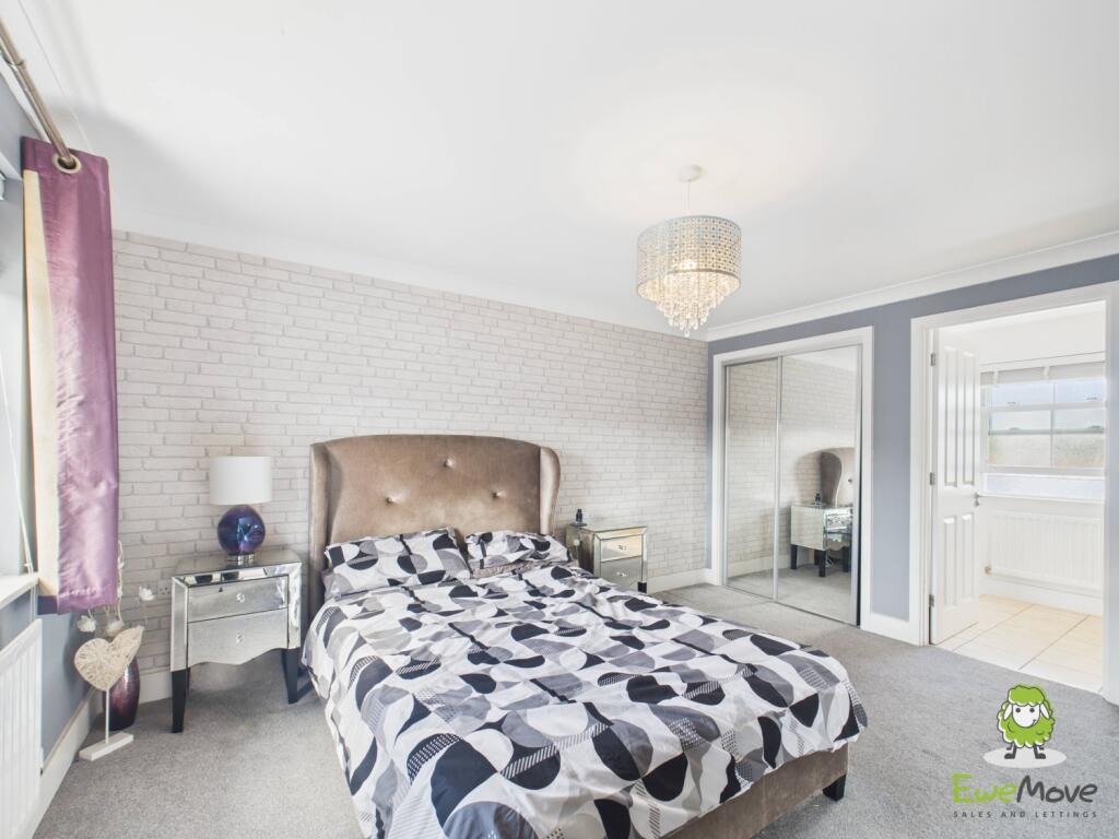 EweMove Estate Agents Basingstoke - Rockbourne Roa