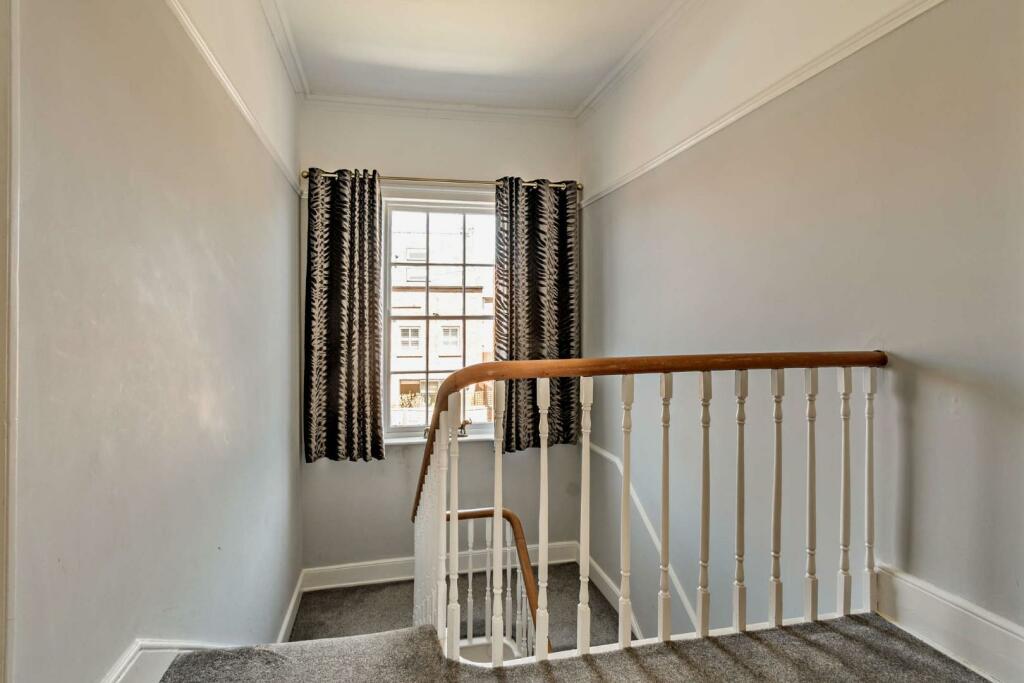8556849-interior10-800.jpg