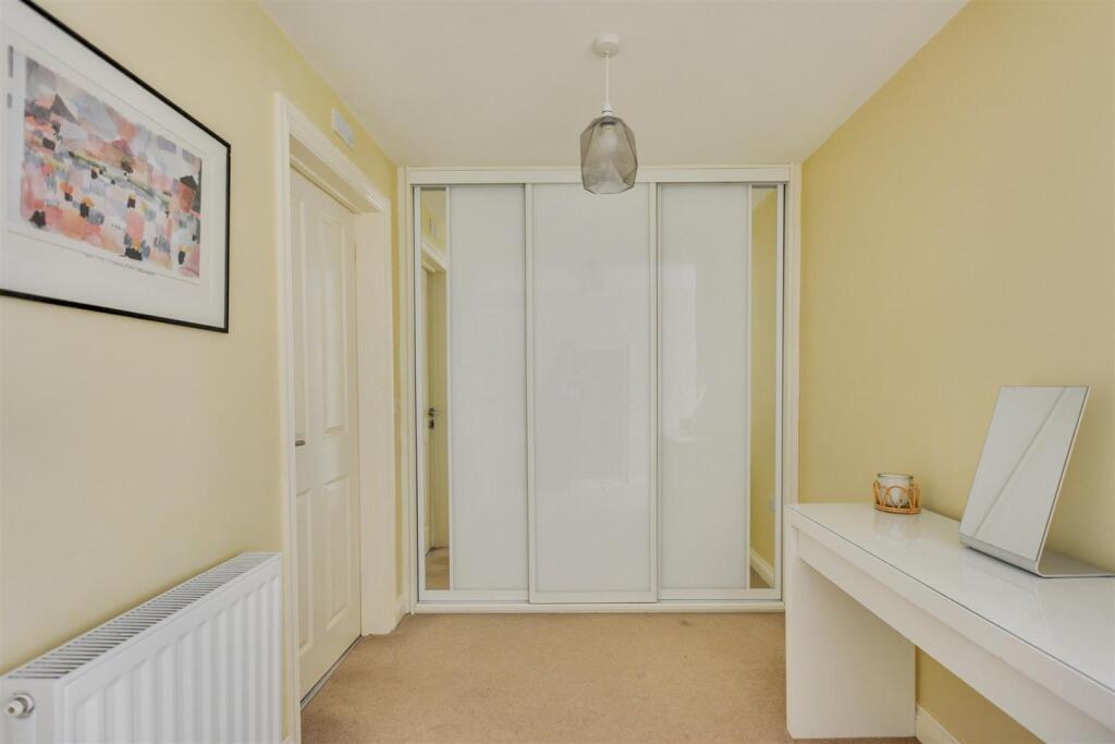 Dressing Area_2.jpeg