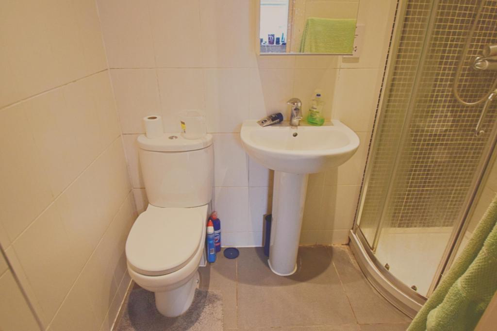 Toliet