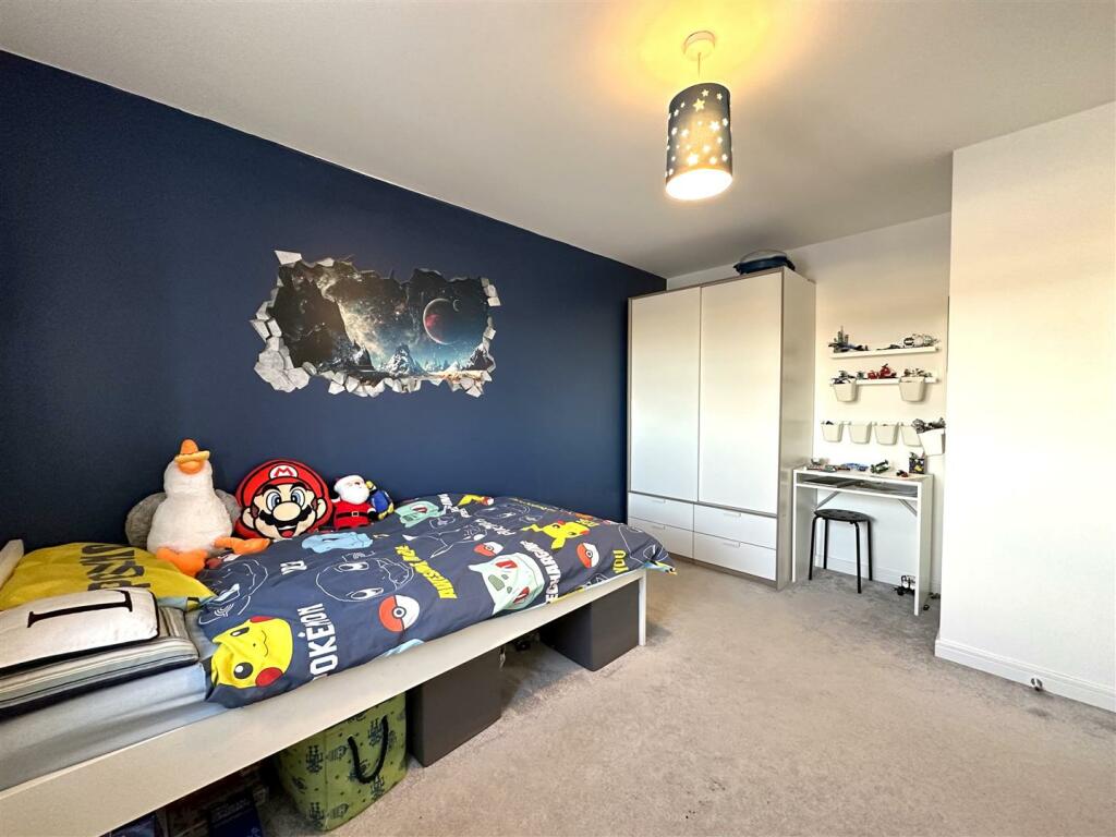 Third Bedroom 638
