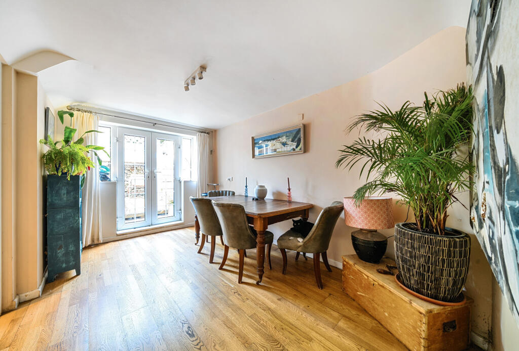 1324480-8-6874cd4...