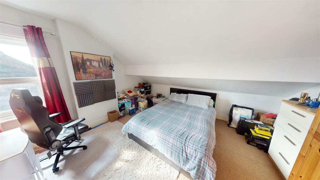 Hampton Road Bedroom