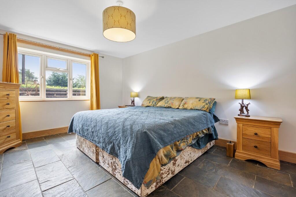 GF BED 1