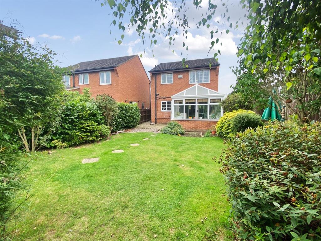 9018372-105972-133982898351245948-ccaac5e9-b281-15