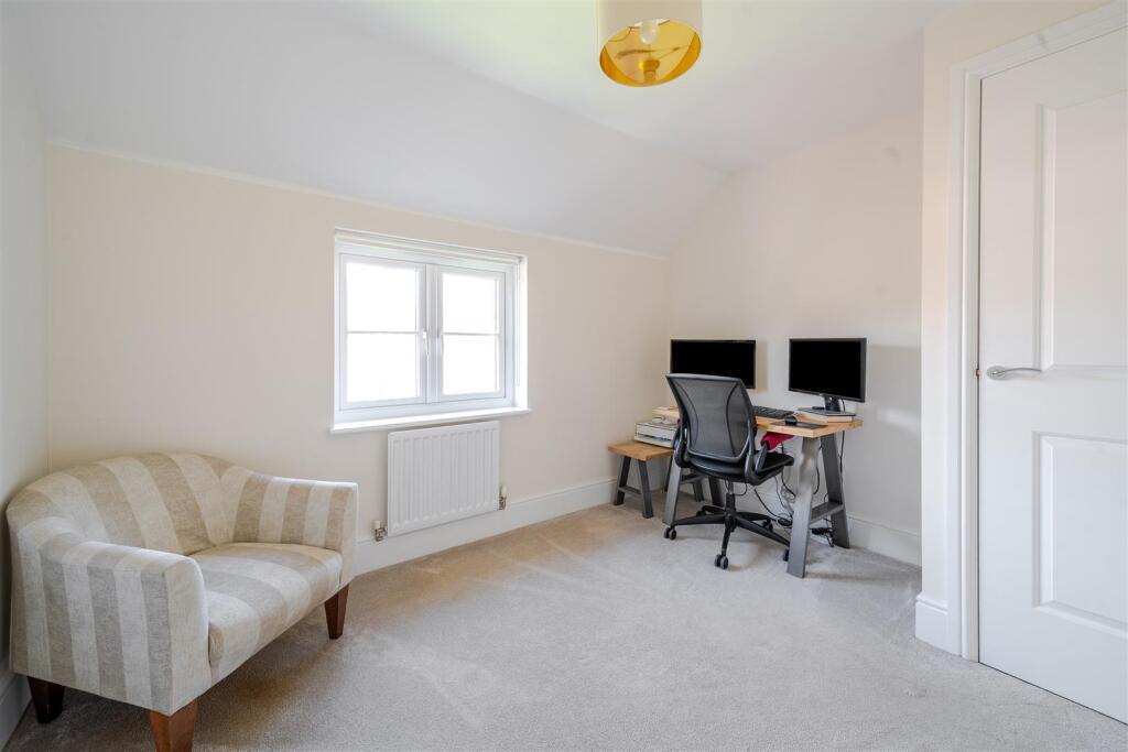 32 Tanters Road, Towcester (23).JPG