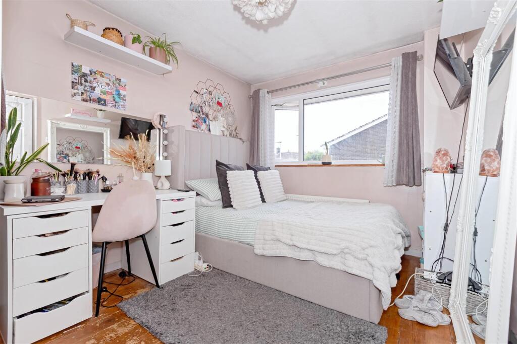 Galsworthy Close_2.jpg