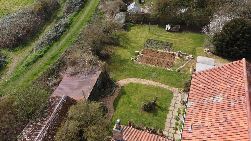 Rear garden.JPG