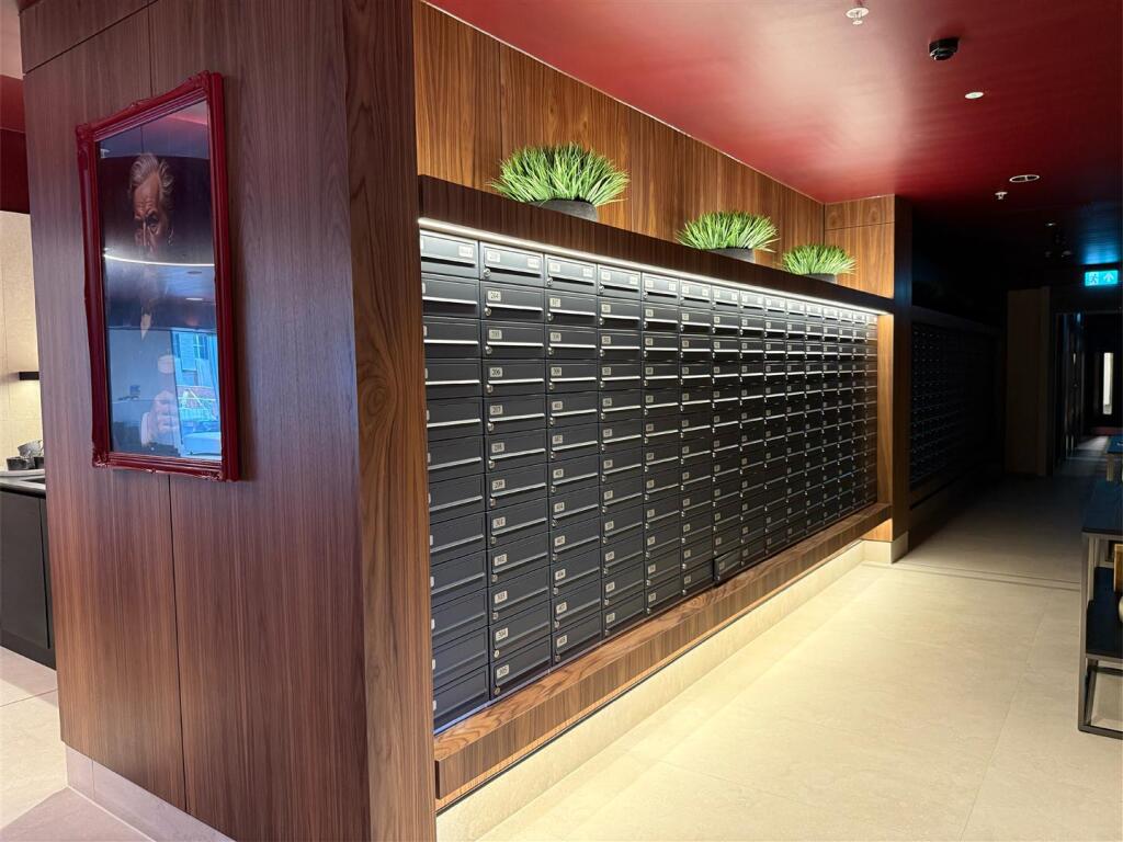 WHG_Parcel Store.jpg