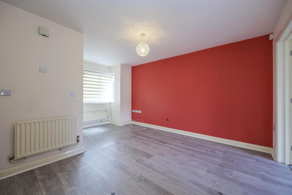 98 Blenheim close-14