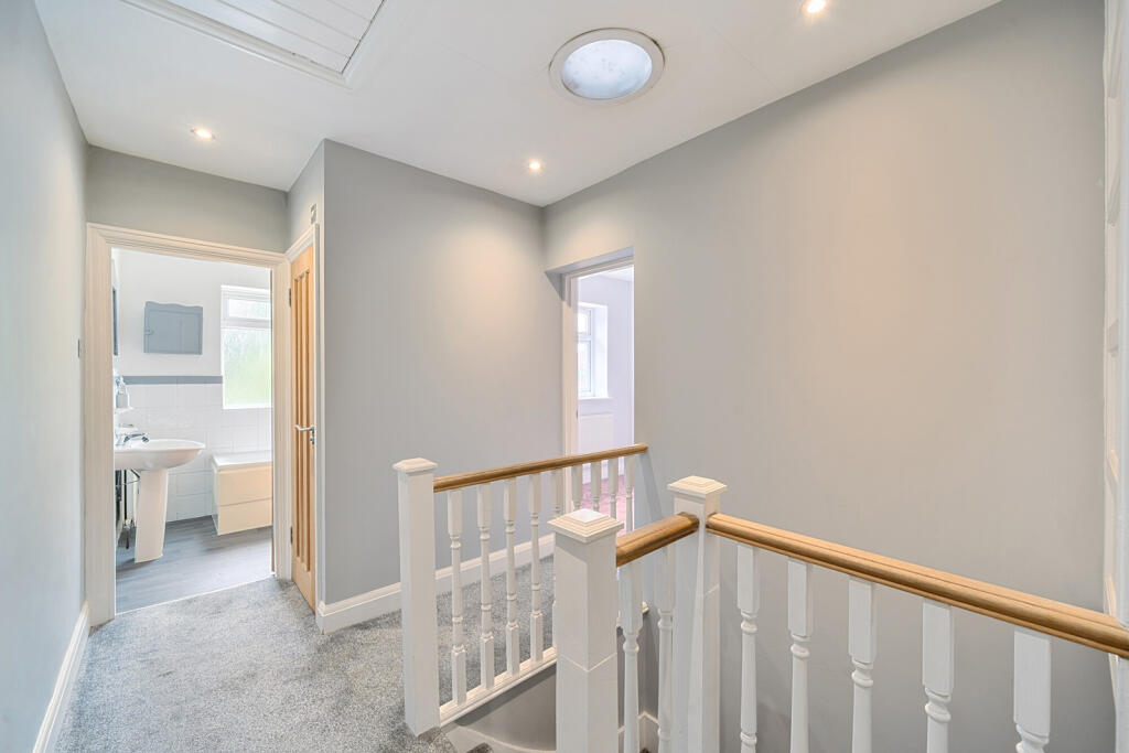 1299605-7-6837417...