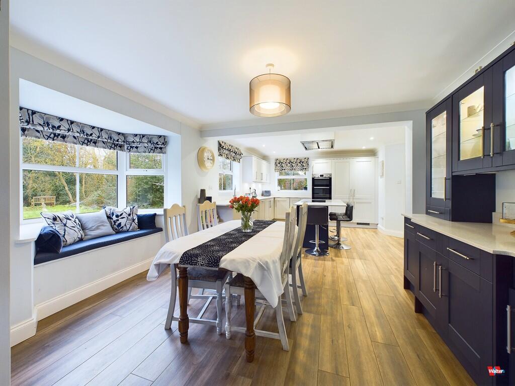 CAM04092G0-PR0028...