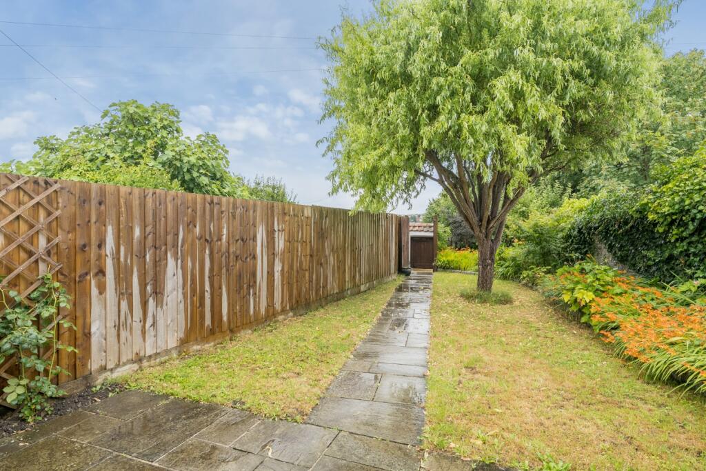 1329314-6-687e258272ce9