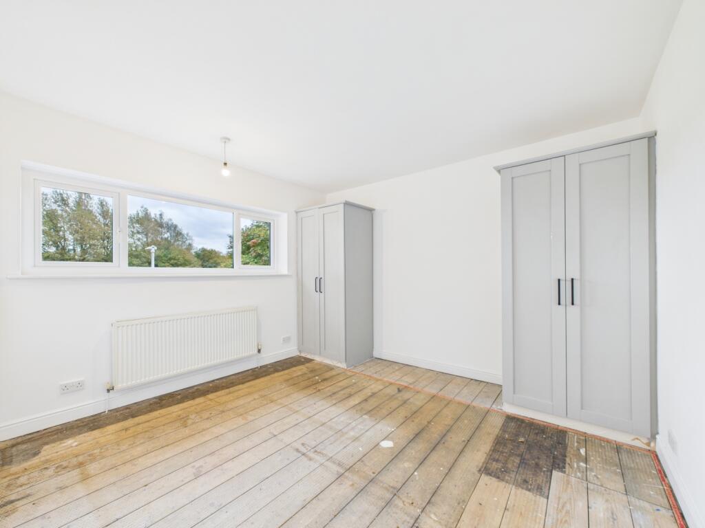 CAM02386G0-PR0146-STILL026 - Copy