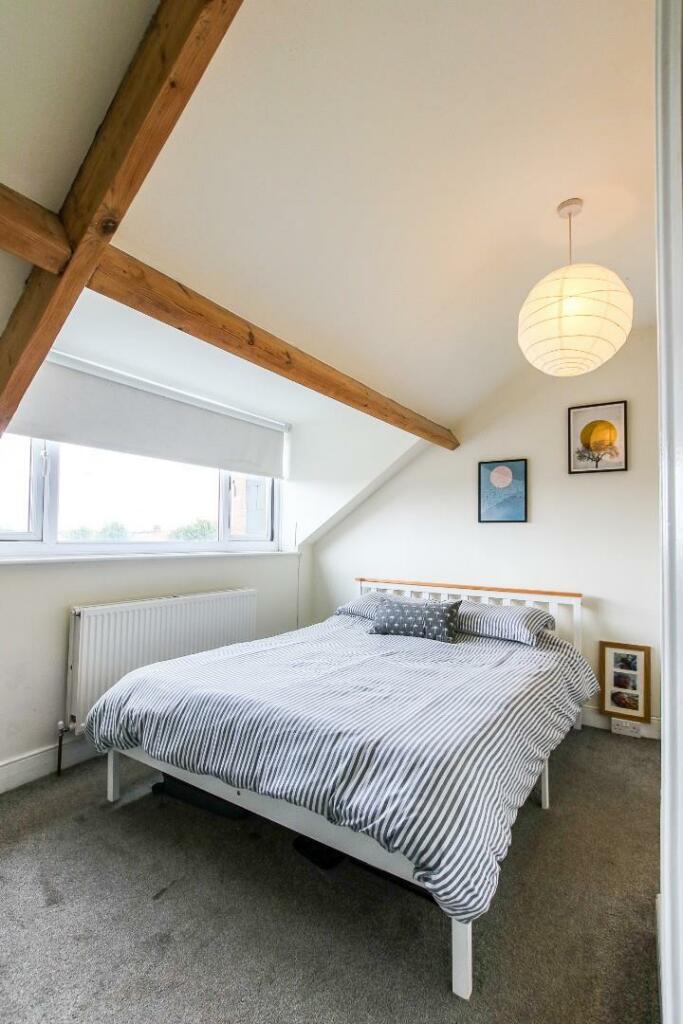 Main bedroom1.jpg