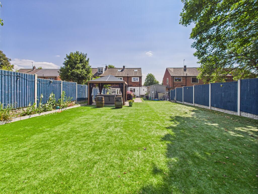 CAM01605G0-PR1025-STILL017