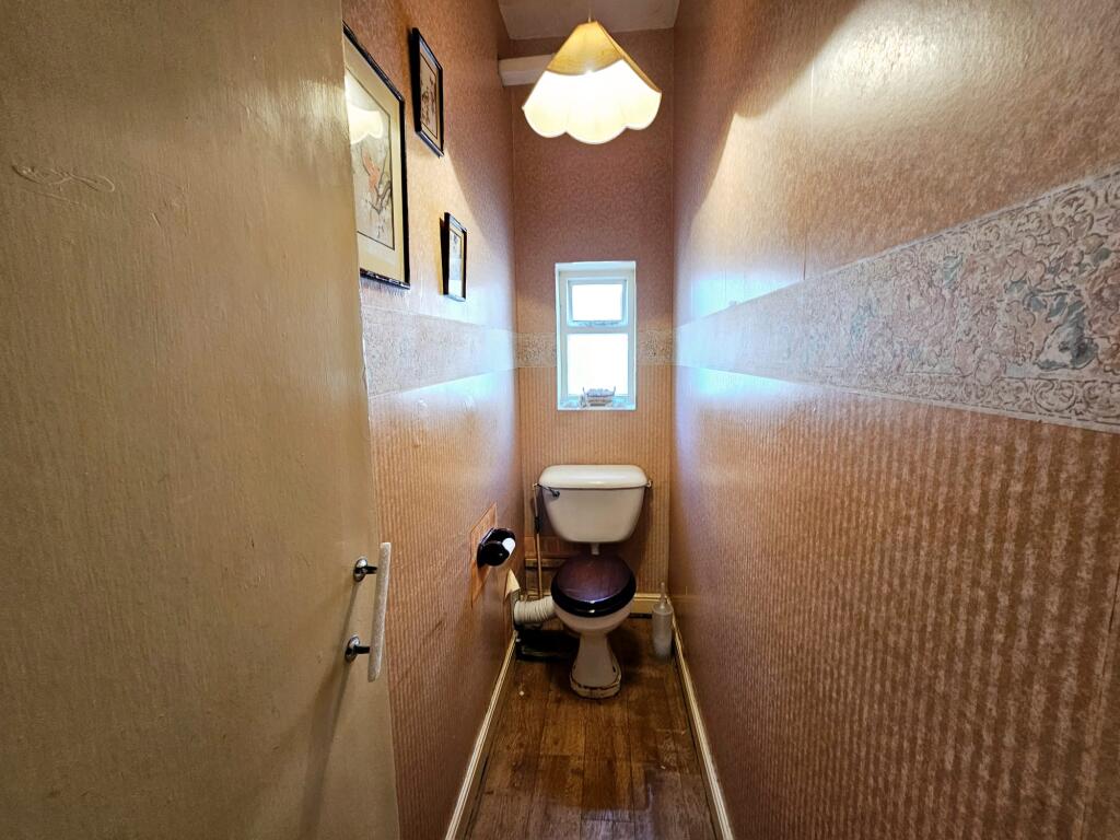 8db37808-344d-4084-82b7-ddd533239433