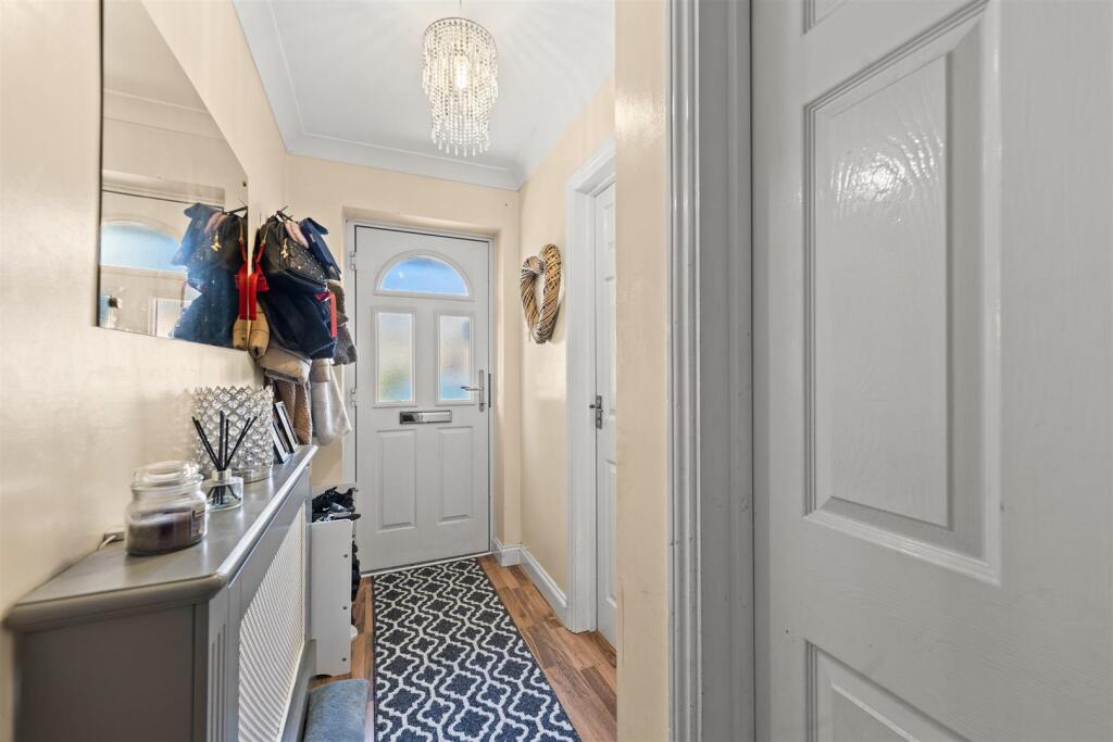 22HollyheadCres09.jpg
